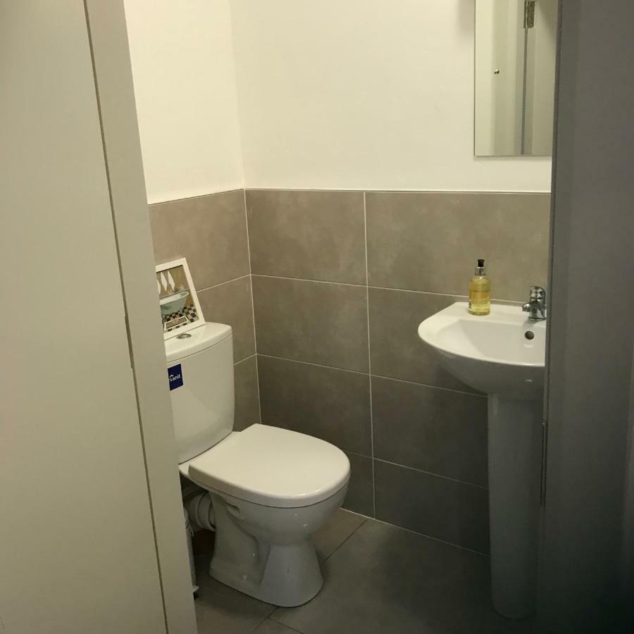 Newcastle Guest House Голуэй Экстерьер фото